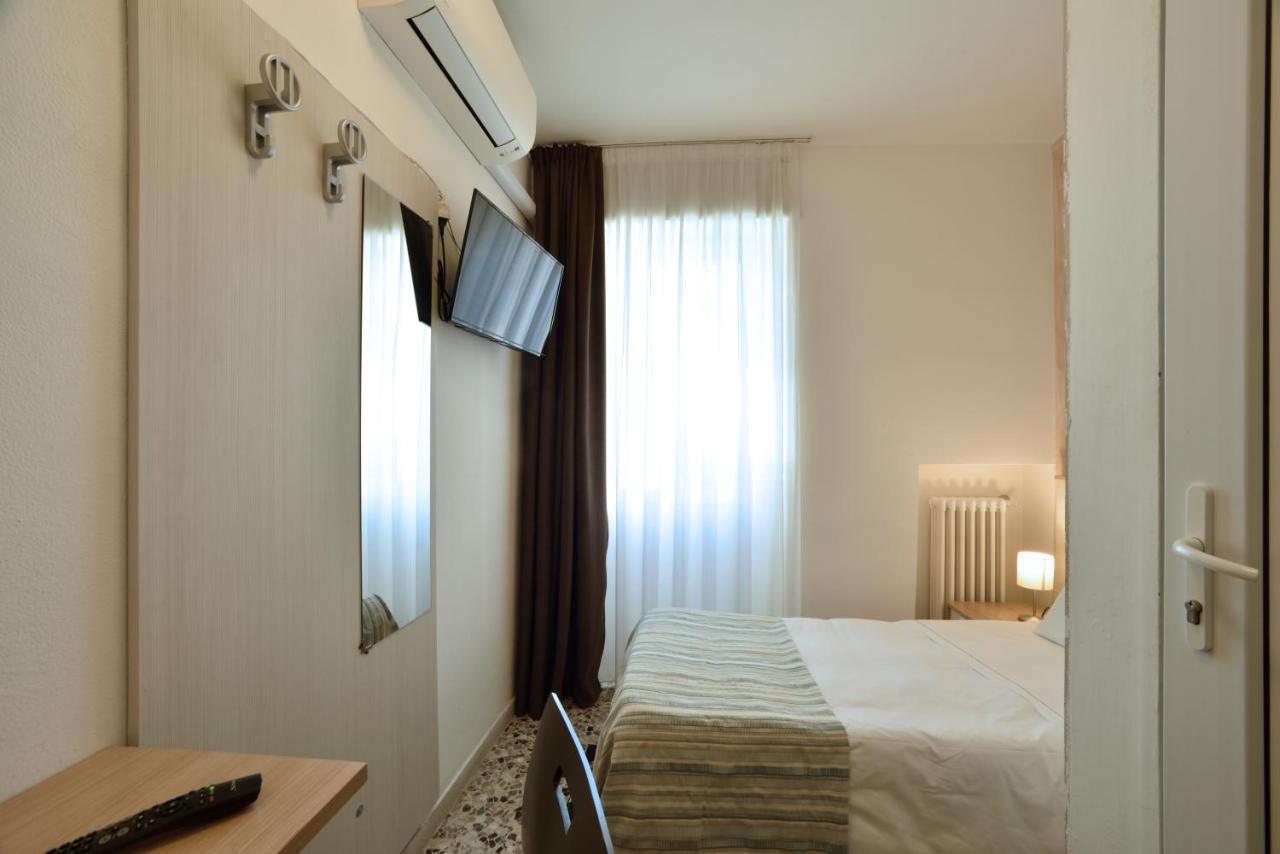 Hotel Ristorante La Marina Mhotelsgroup San Bartolomeo Al Mare Zewnętrze zdjęcie