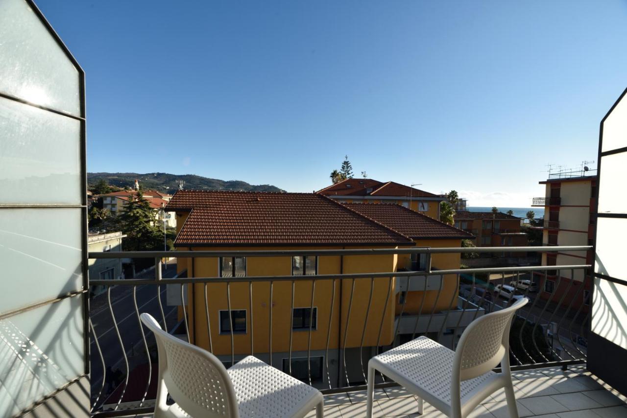 Hotel Ristorante La Marina Mhotelsgroup San Bartolomeo Al Mare Zewnętrze zdjęcie