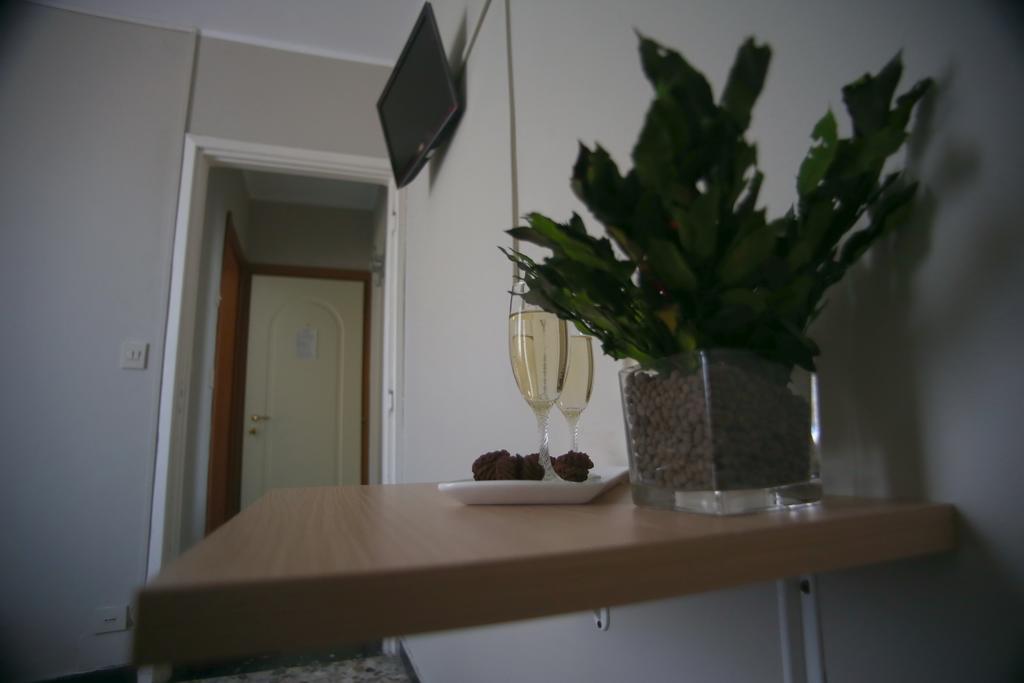 Hotel Ristorante La Marina Mhotelsgroup San Bartolomeo Al Mare Zewnętrze zdjęcie