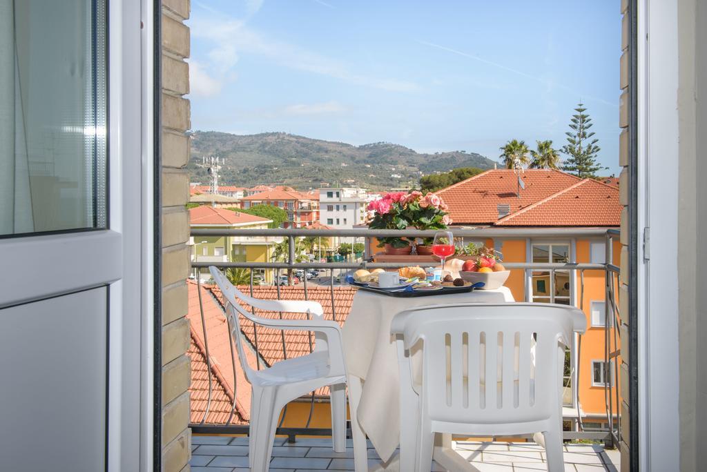 Hotel Ristorante La Marina Mhotelsgroup San Bartolomeo Al Mare Zewnętrze zdjęcie